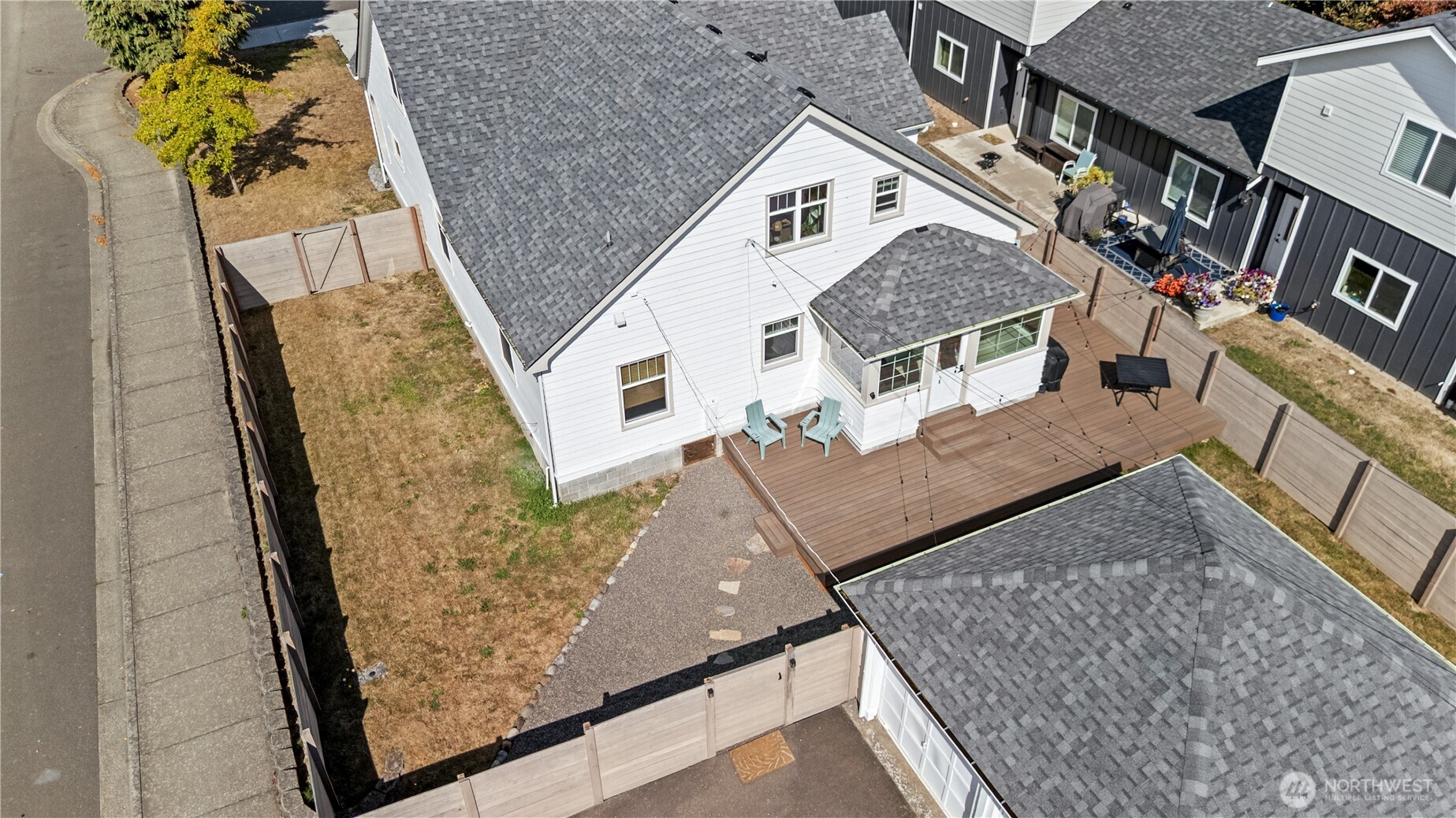 617 E Street Property Photo 27