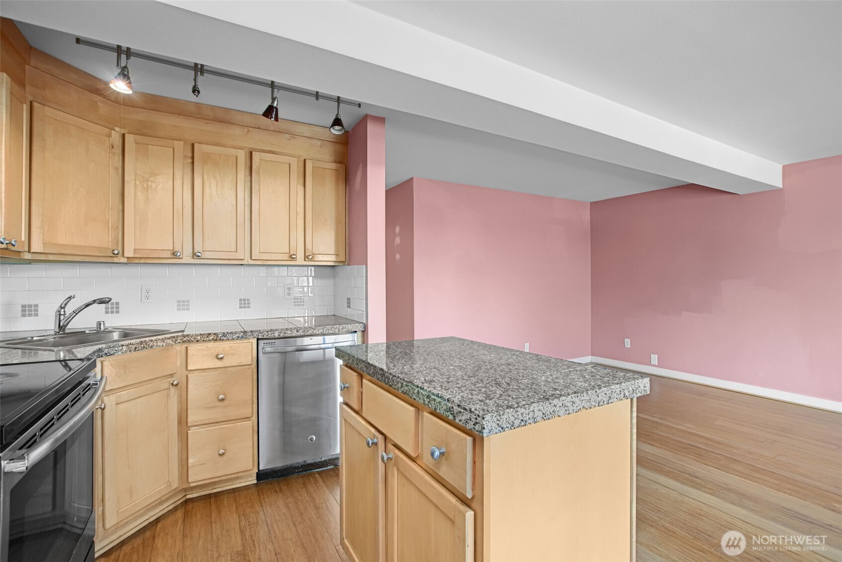 1601 Taylor Avenue 204 Property Photo 11