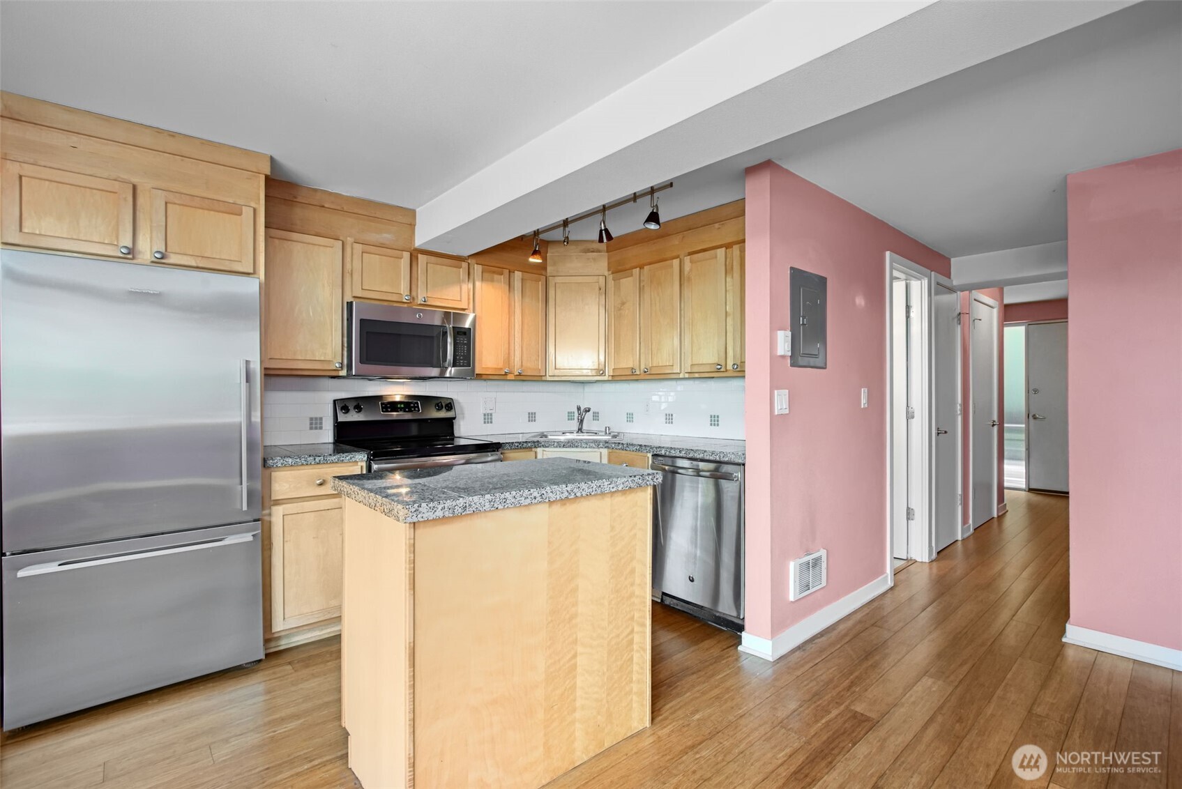 1601 Taylor Avenue 204 Property Photo 13