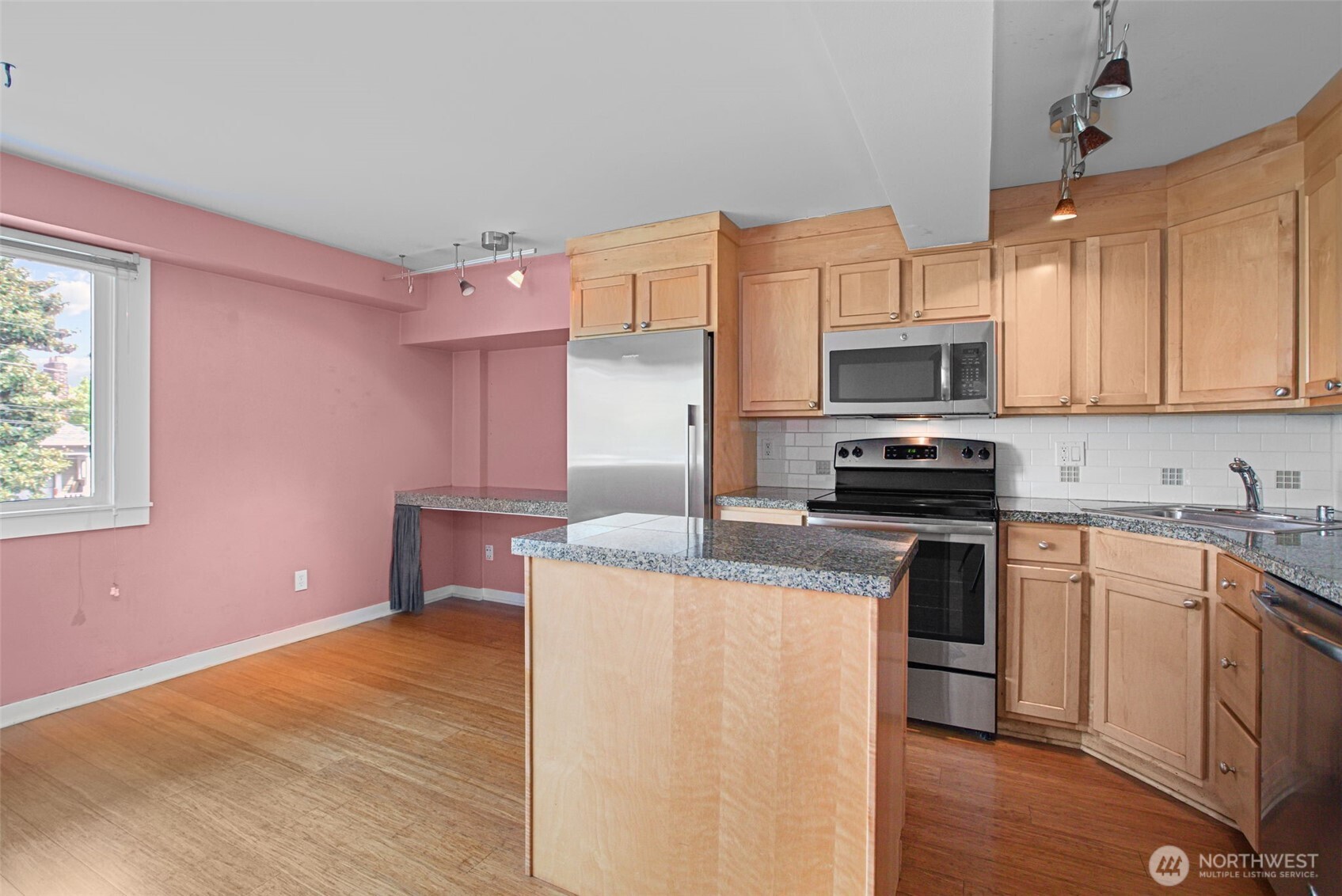 1601 Taylor Avenue 204 Property Photo 14