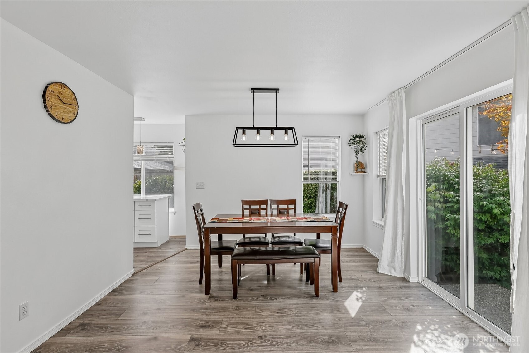 1131 115th Street F1 Property Photo 6