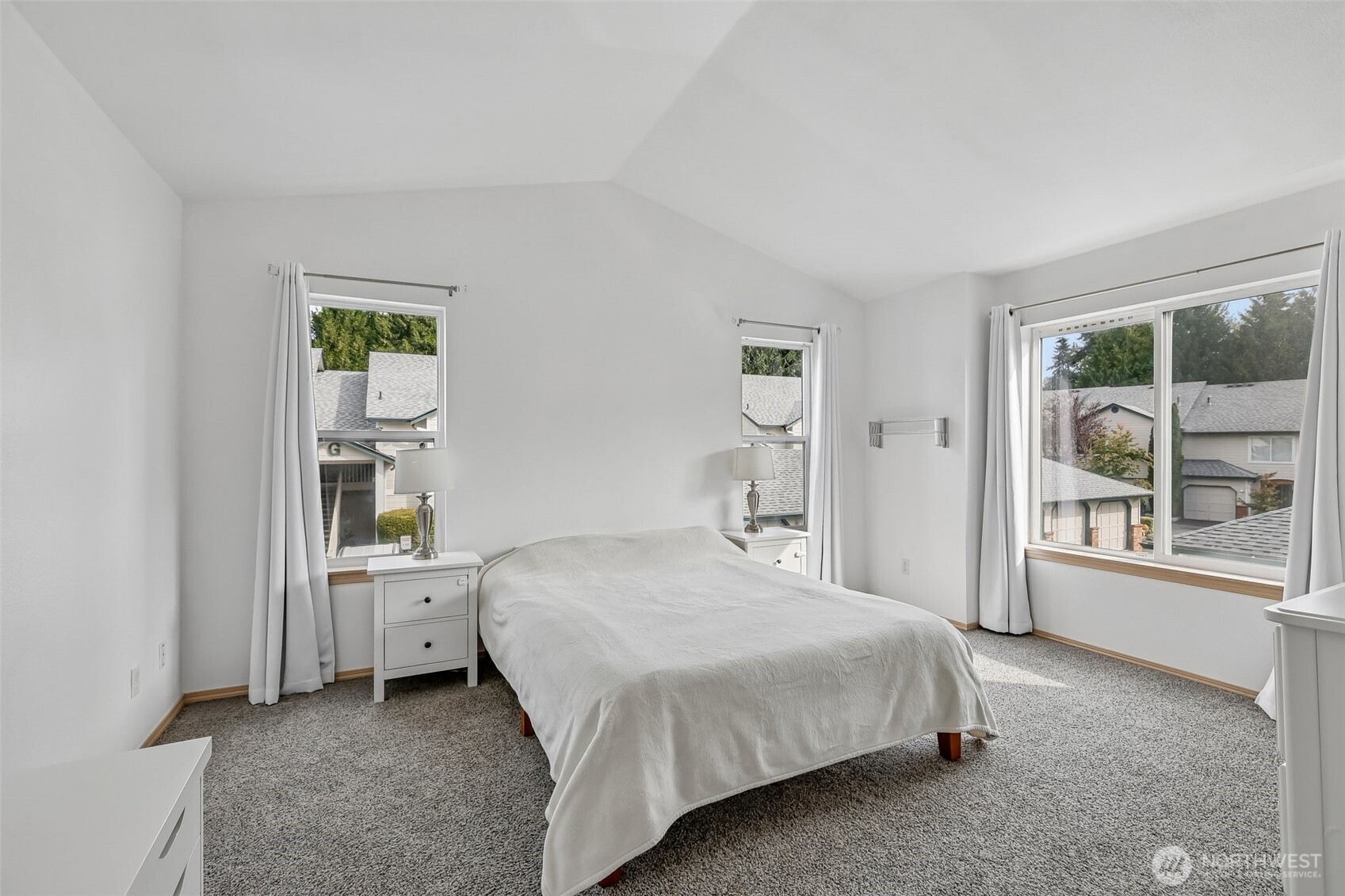 1131 115th Street F1 Property Photo 12