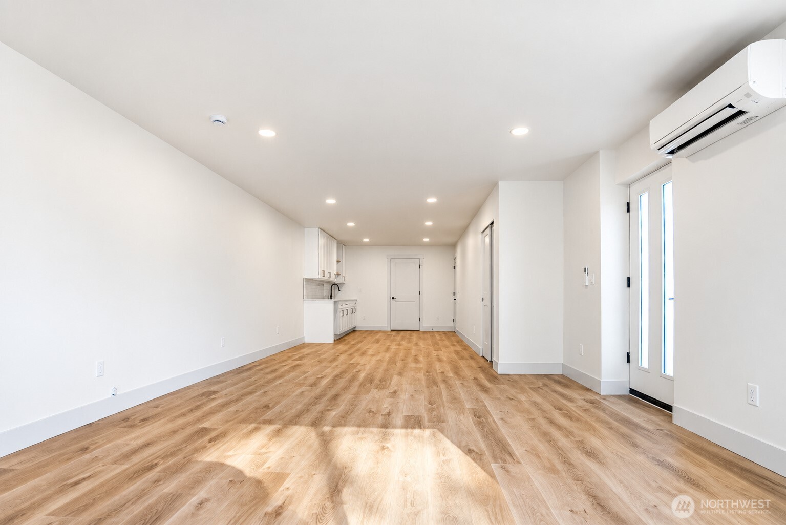 11647 Beacon Avenue Property Photo 21