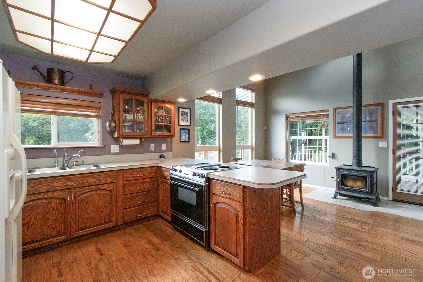 470 510 Sherburne Road Property Photo 8
