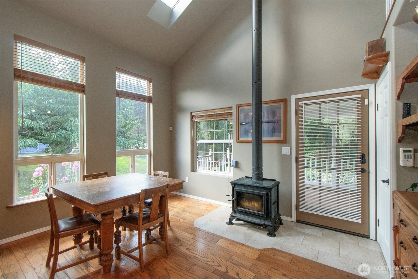 470 510 Sherburne Road Property Photo 10