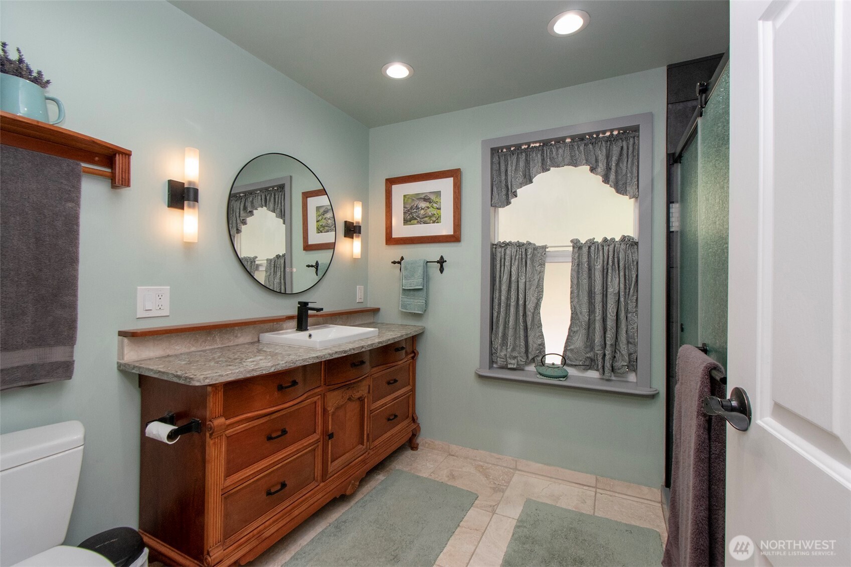 470 510 Sherburne Road Property Photo 13