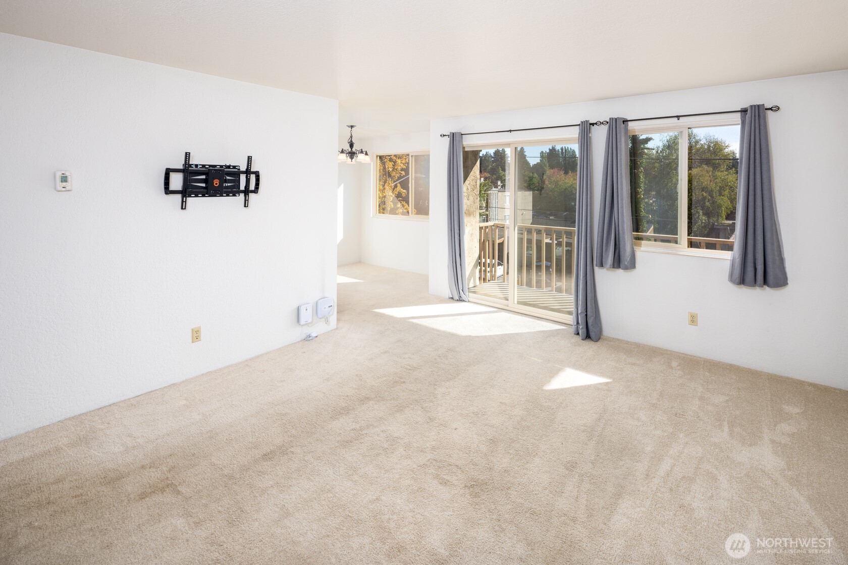 12035 32nd Avenue 304 Property Photo 6