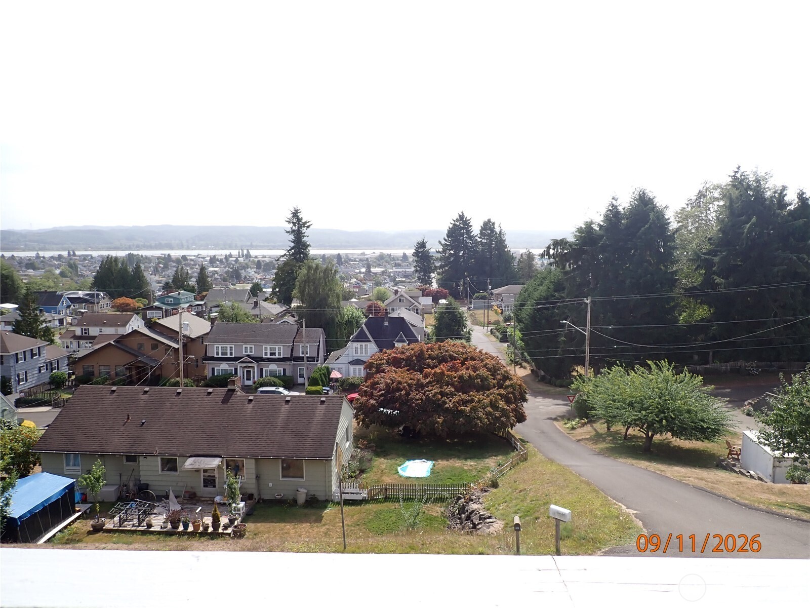 1821 W 8th Street Property Photo 4