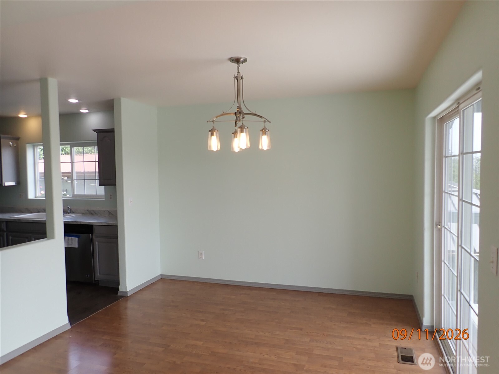 1821 W 8th Street Property Photo 13