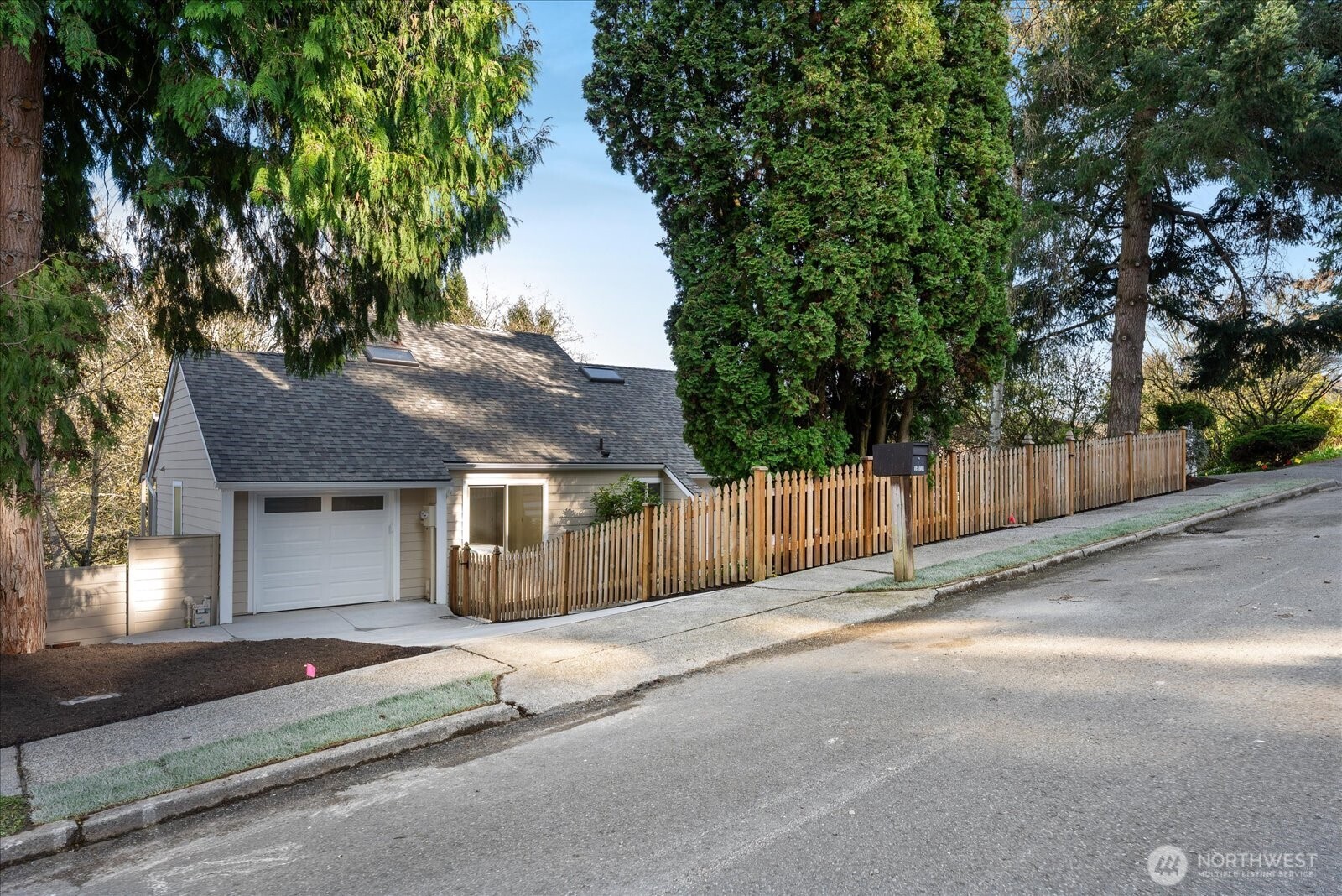 16018 36th Avenue Property Photo 3