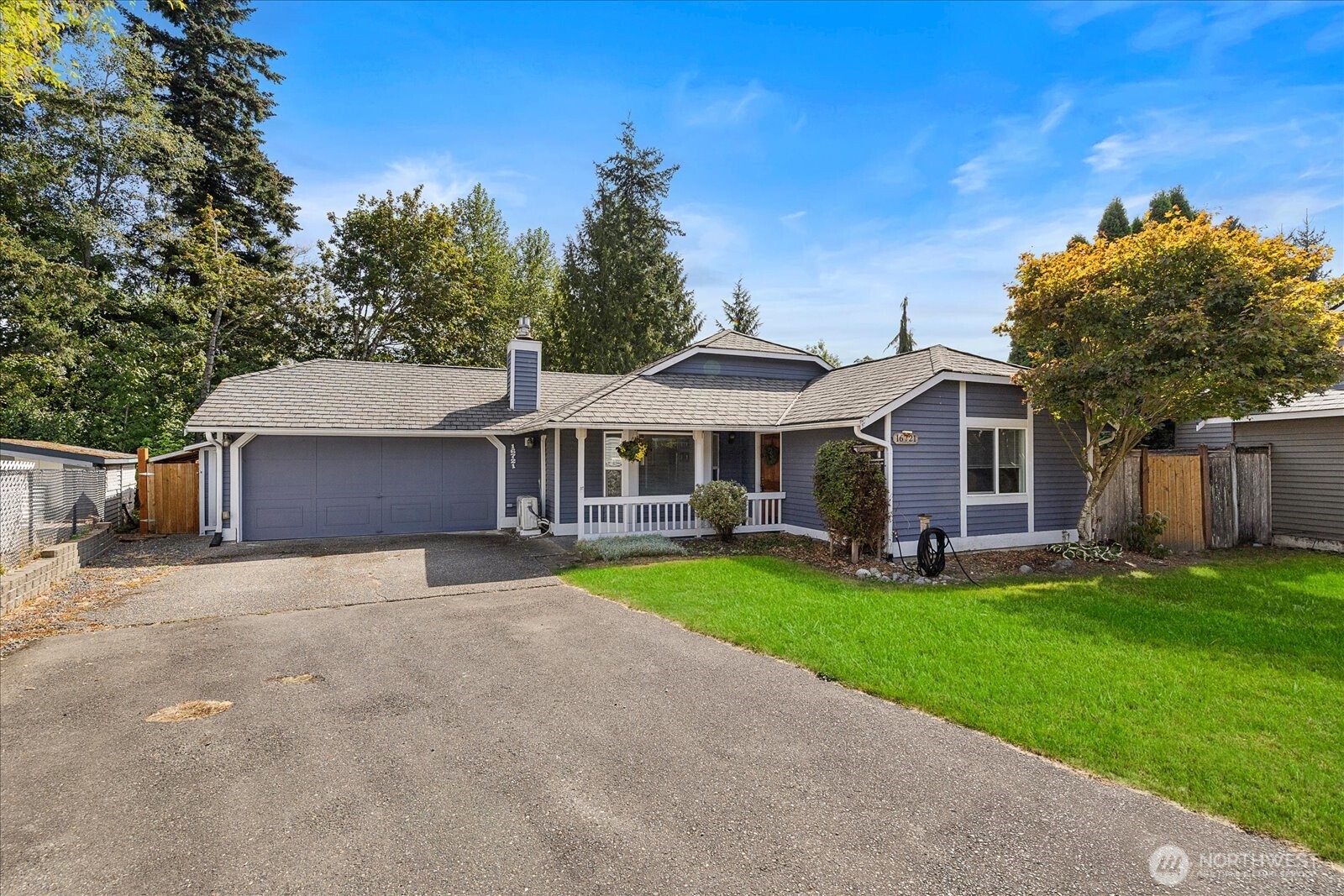 16721 6th Avenue Property Photo 2