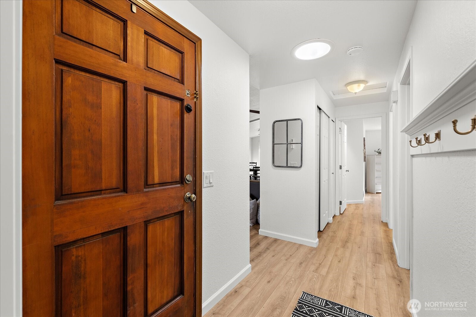16721 6th Avenue Property Photo 5