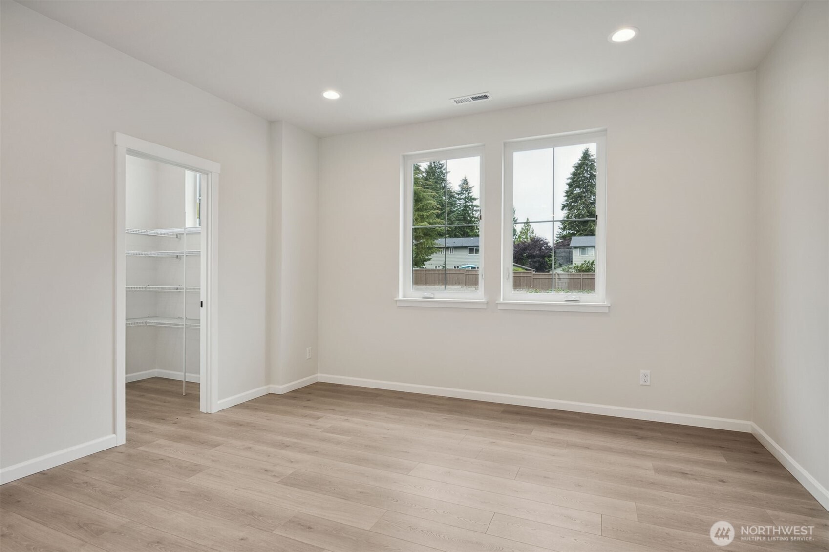 12064 127th Avenue Property Photo 5