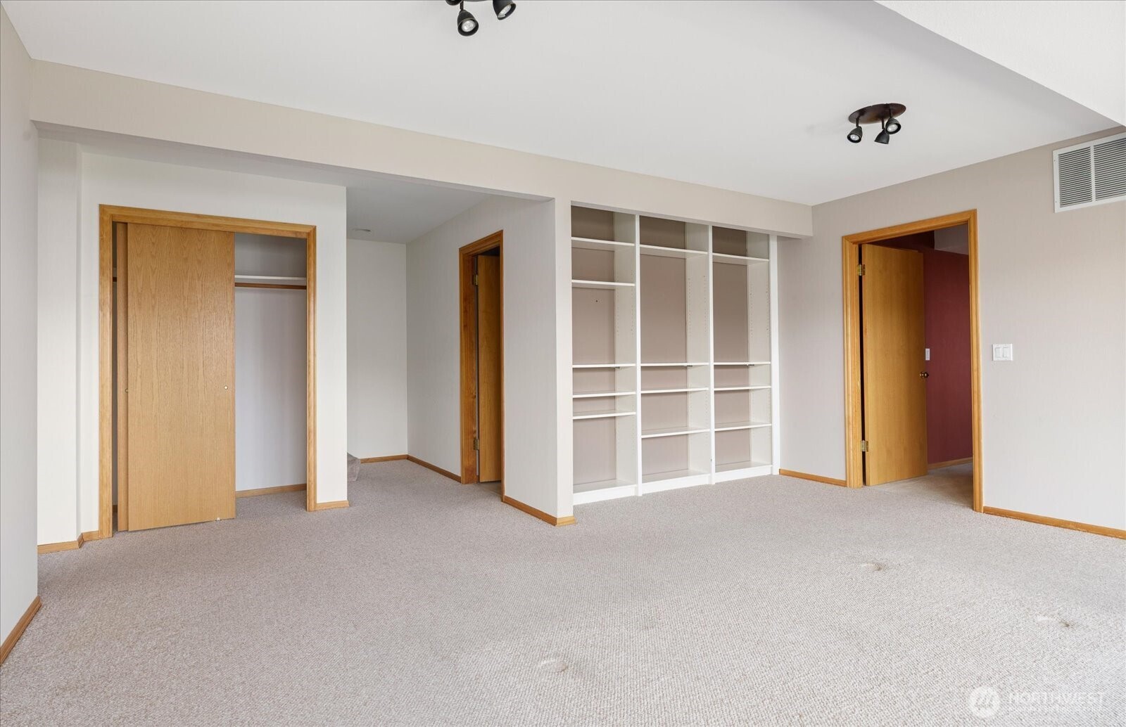 4633 Tanner View Drive Property Photo 27