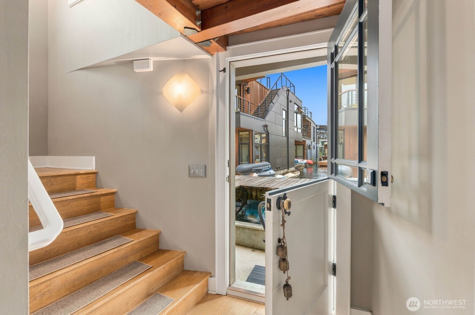 3146 Portage Bay Place N Property Photo 4