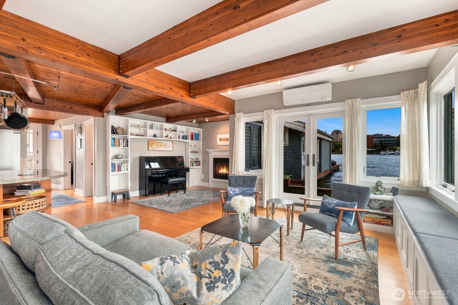 3146 Portage Bay Place N Property Photo 17
