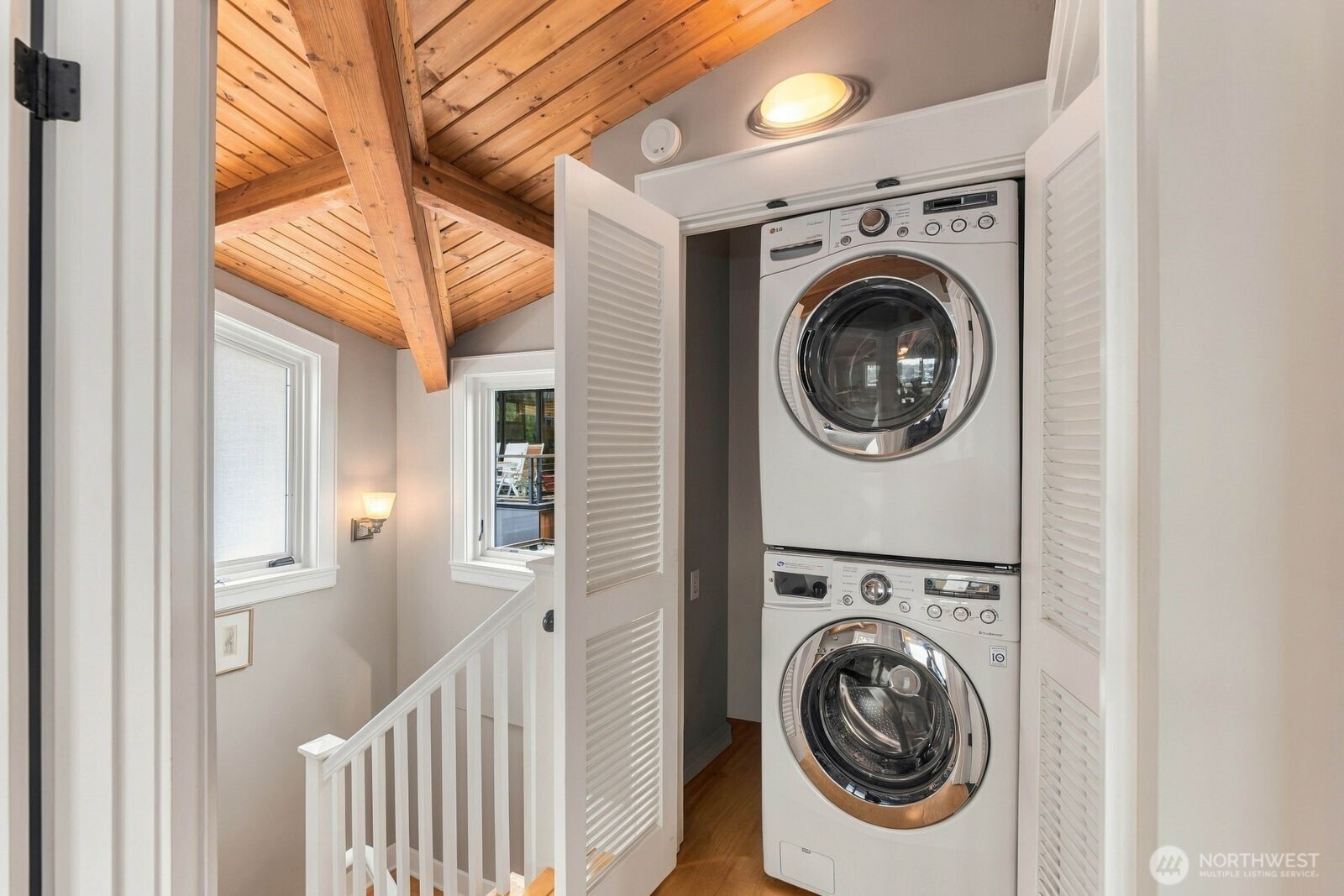 3146 Portage Bay Place N Property Photo 22
