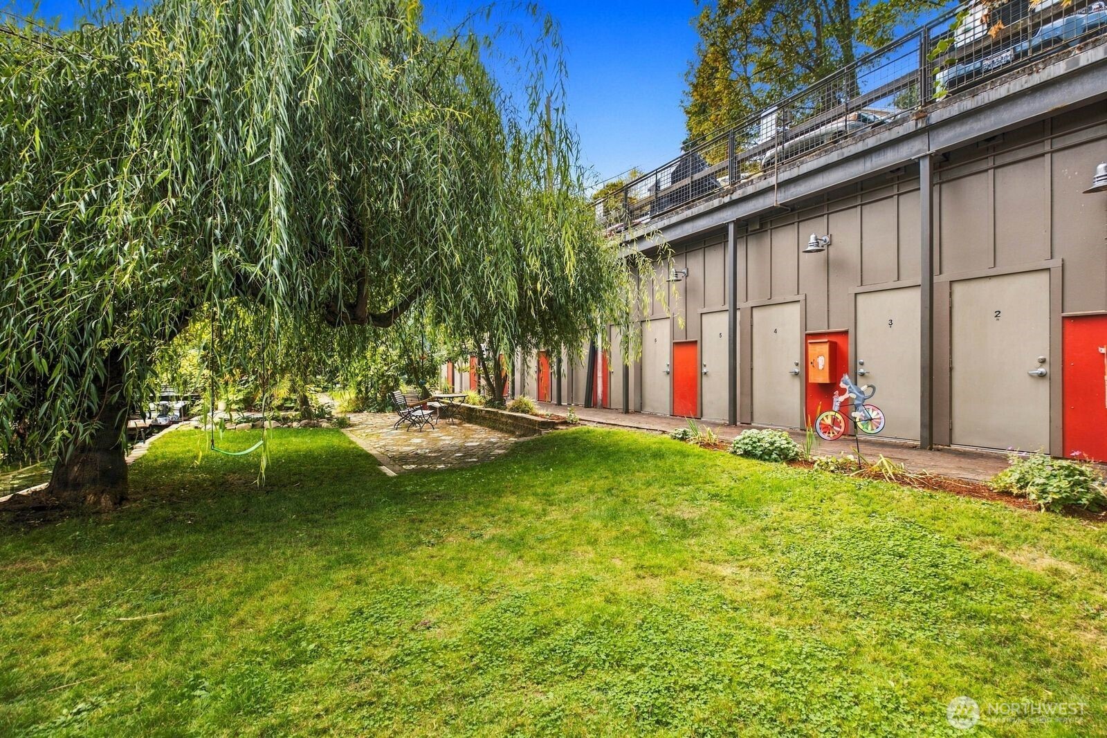 3146 Portage Bay Place N Property Photo 36