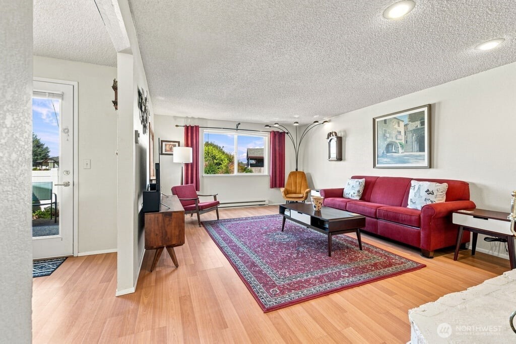 504 W Bowman Court Property Photo 13