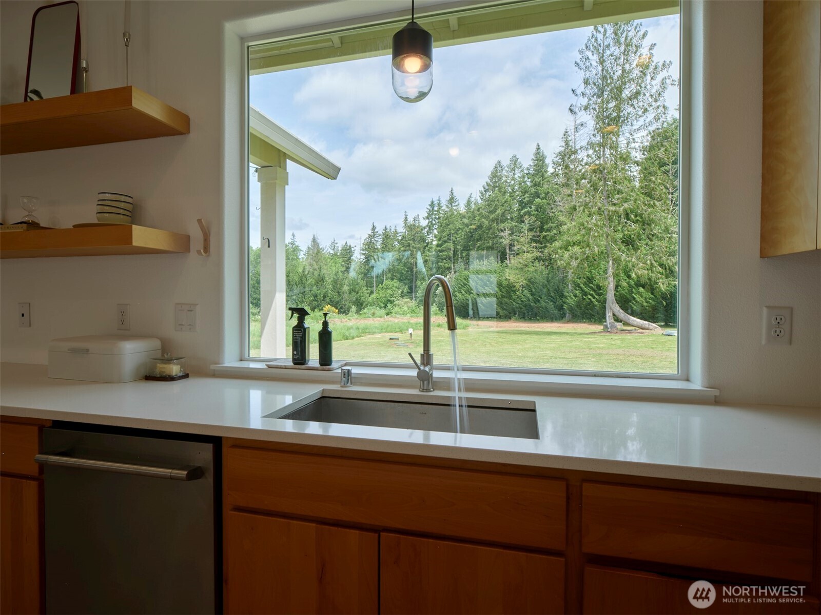 560 Park Road Property Photo 11