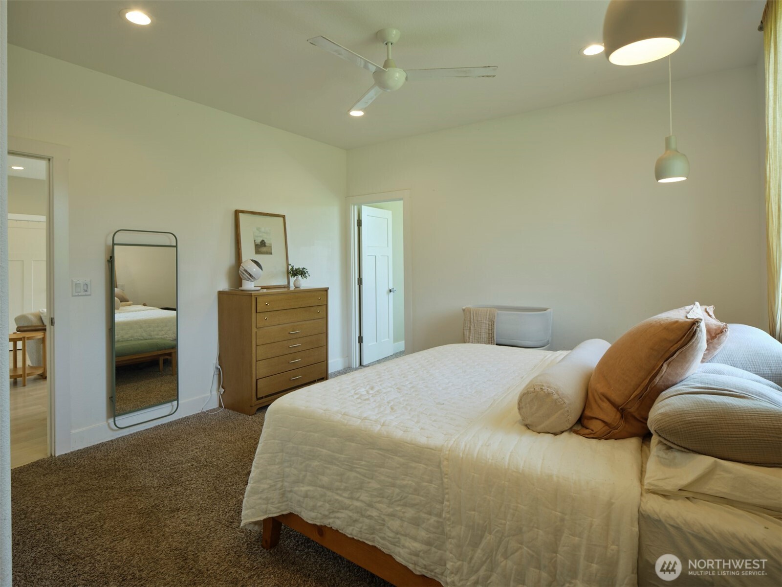 560 Park Road Property Photo 25