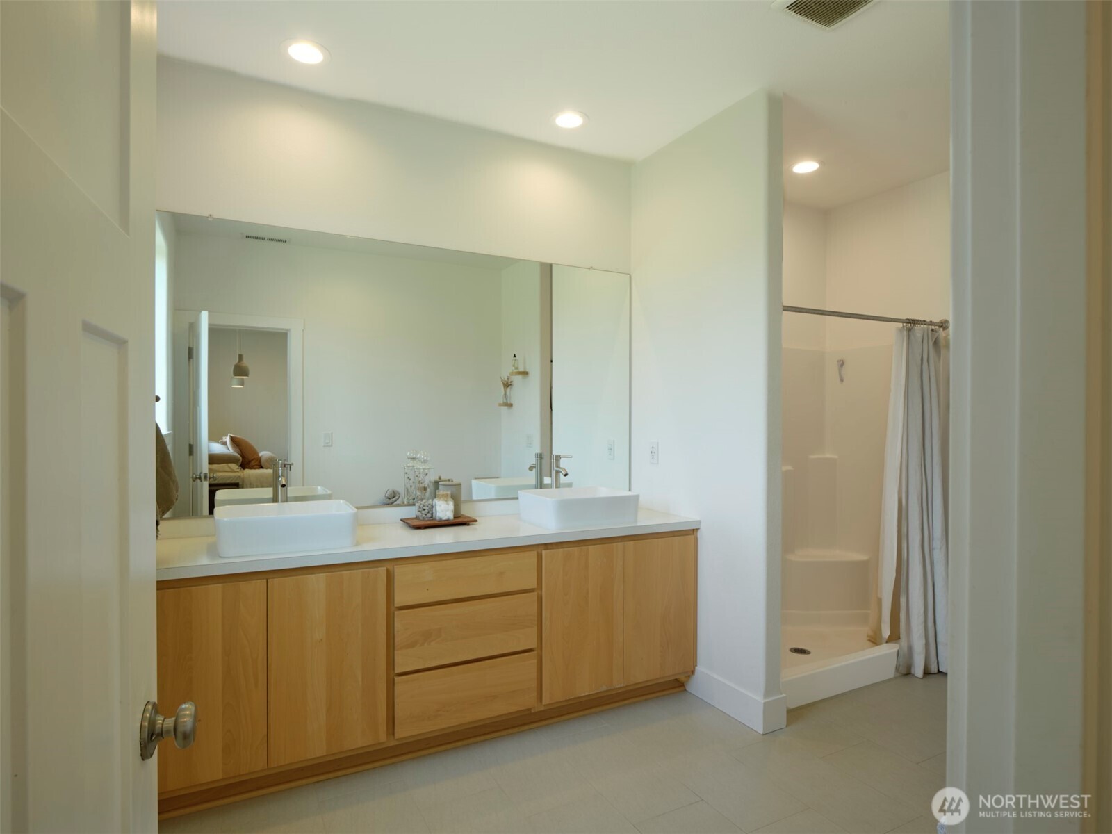 560 Park Road Property Photo 27