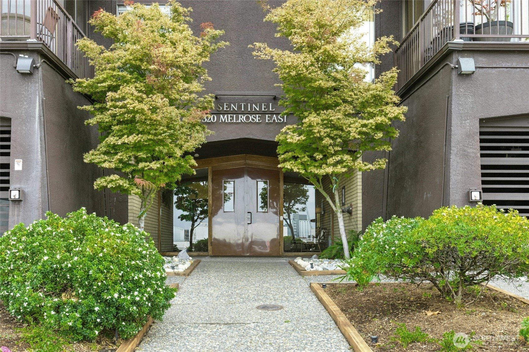 320 Melrose Avenue 704 Property Photo 5