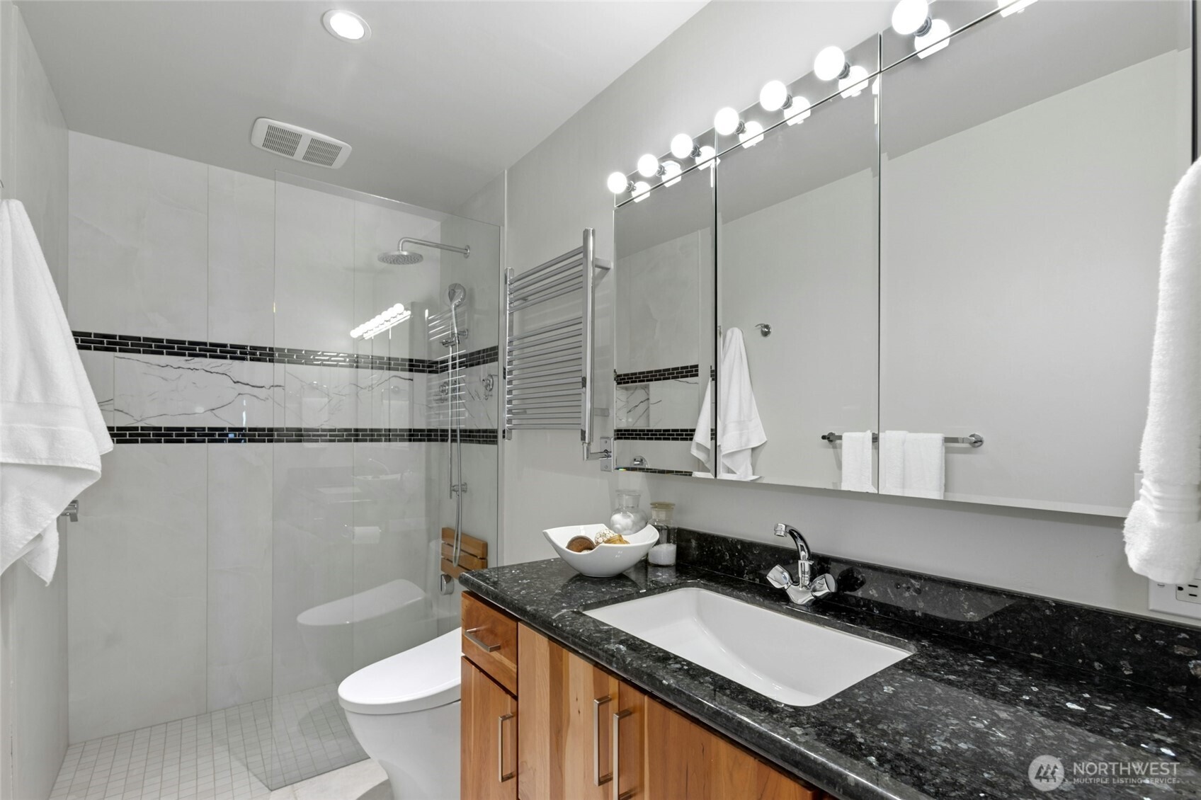 320 Melrose Avenue 704 Property Photo 12