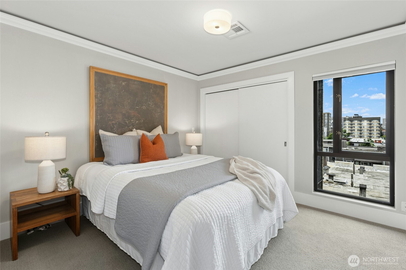 320 Melrose Avenue 704 Property Photo 14