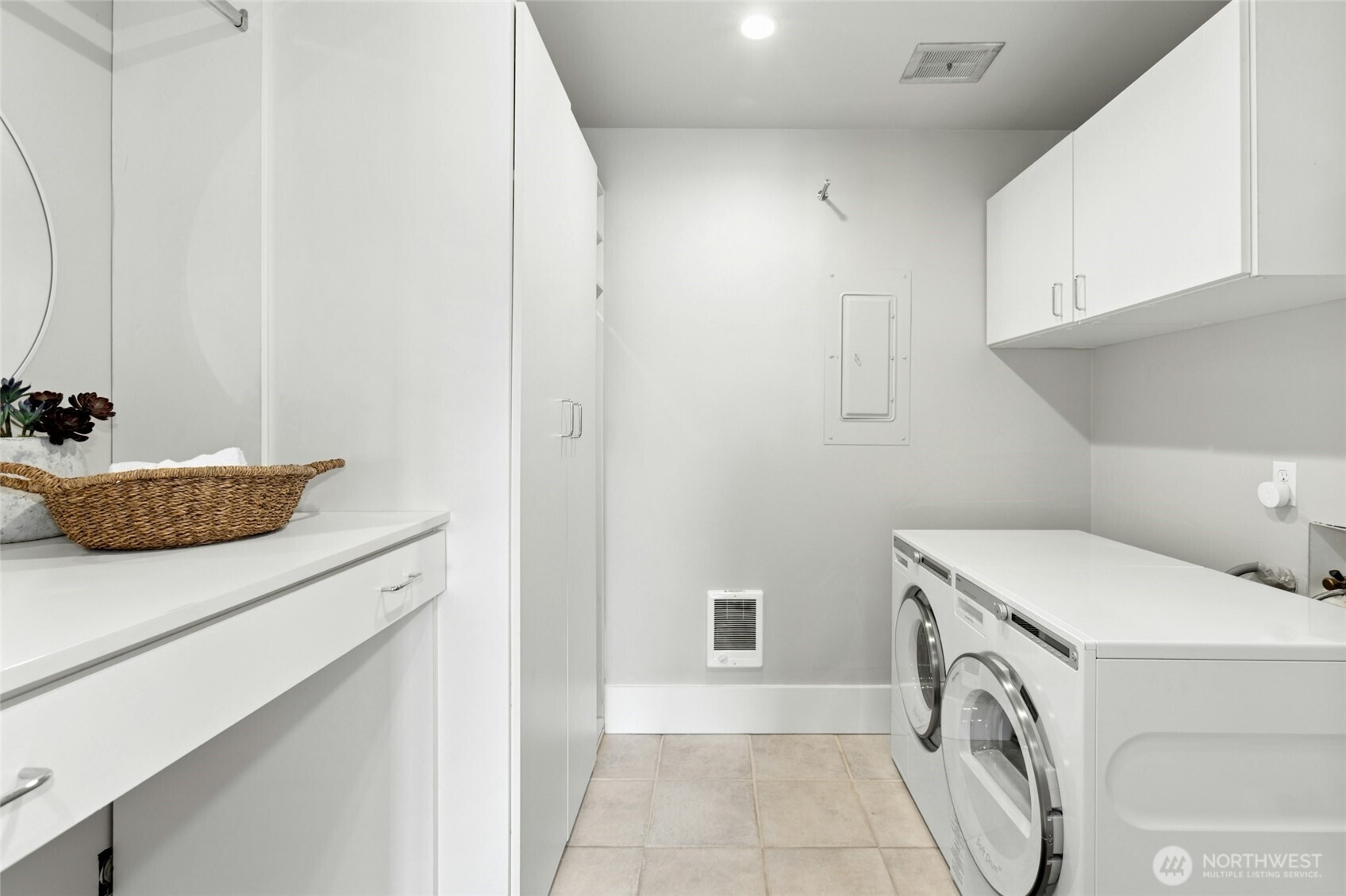 320 Melrose Avenue 704 Property Photo 19