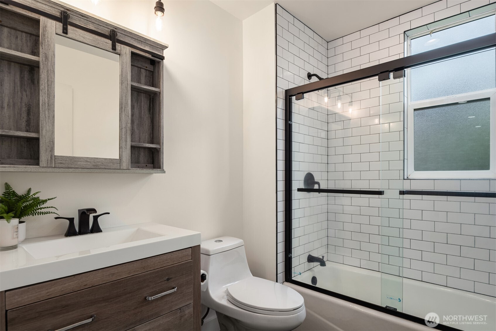 10945 Forest Avenue Property Photo 12