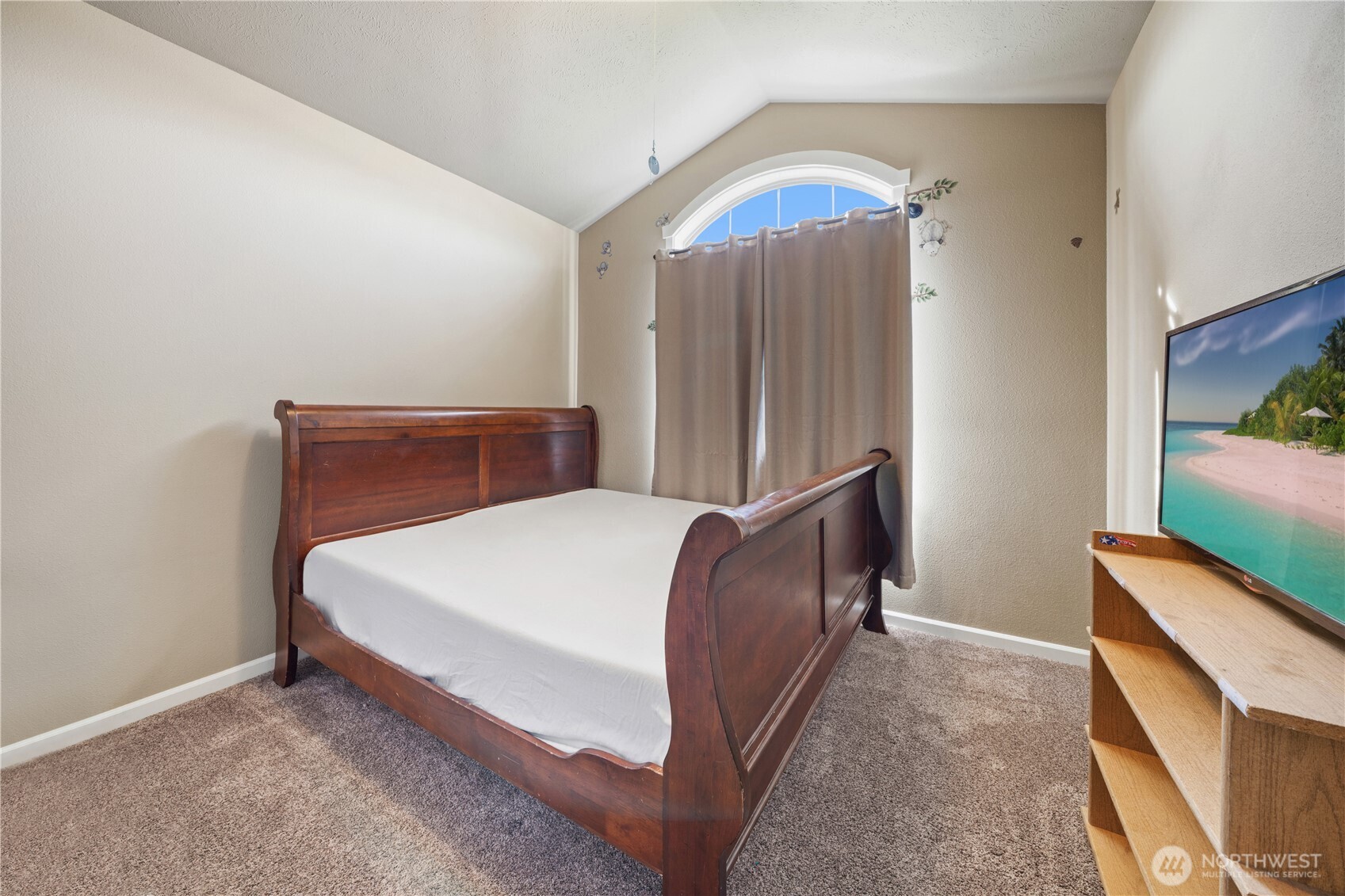 109 J Street Property Photo 19