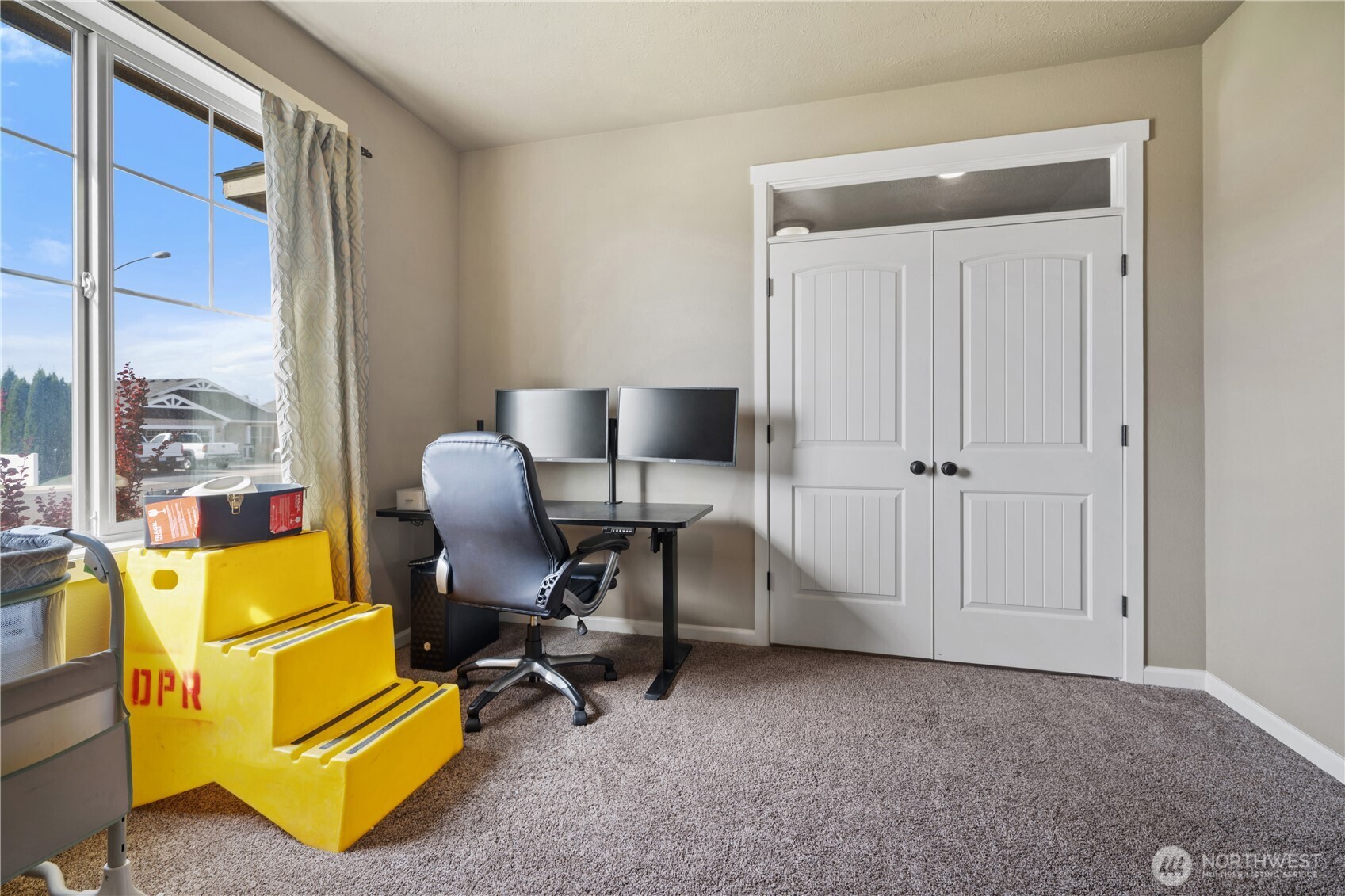 109 J Street Property Photo 24