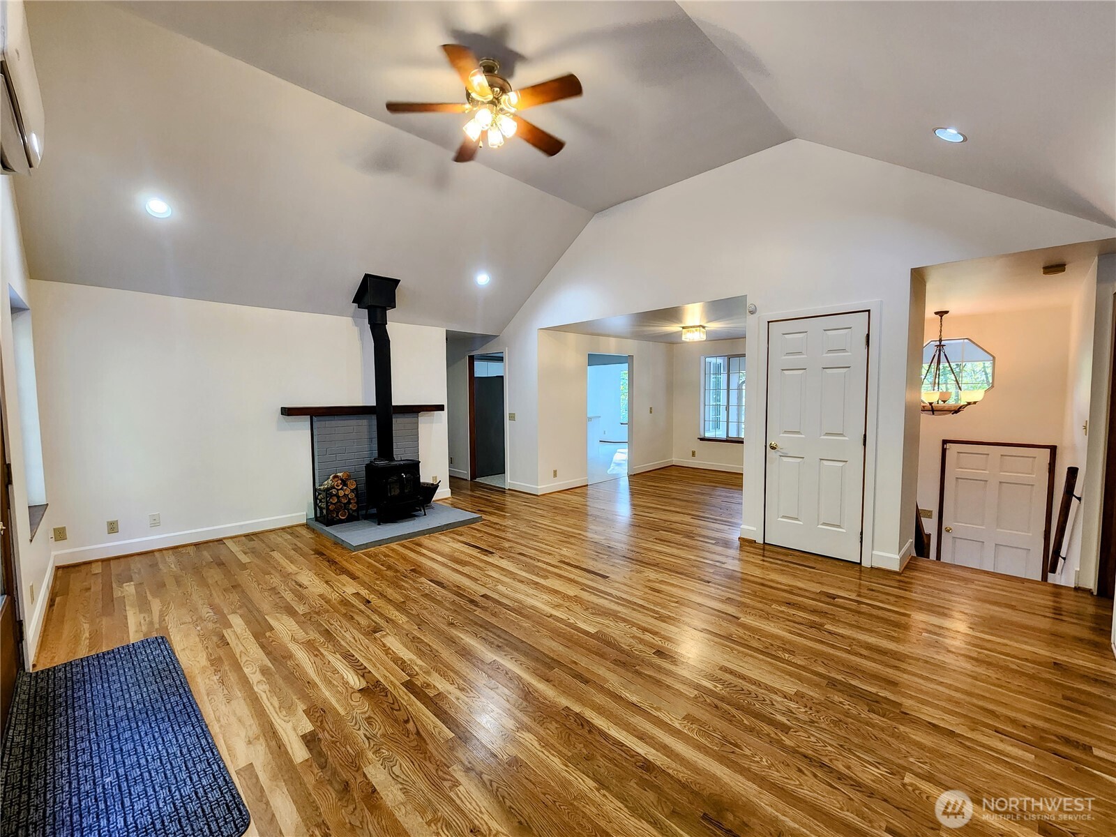 8542 Battle Point Drive Property Photo 3