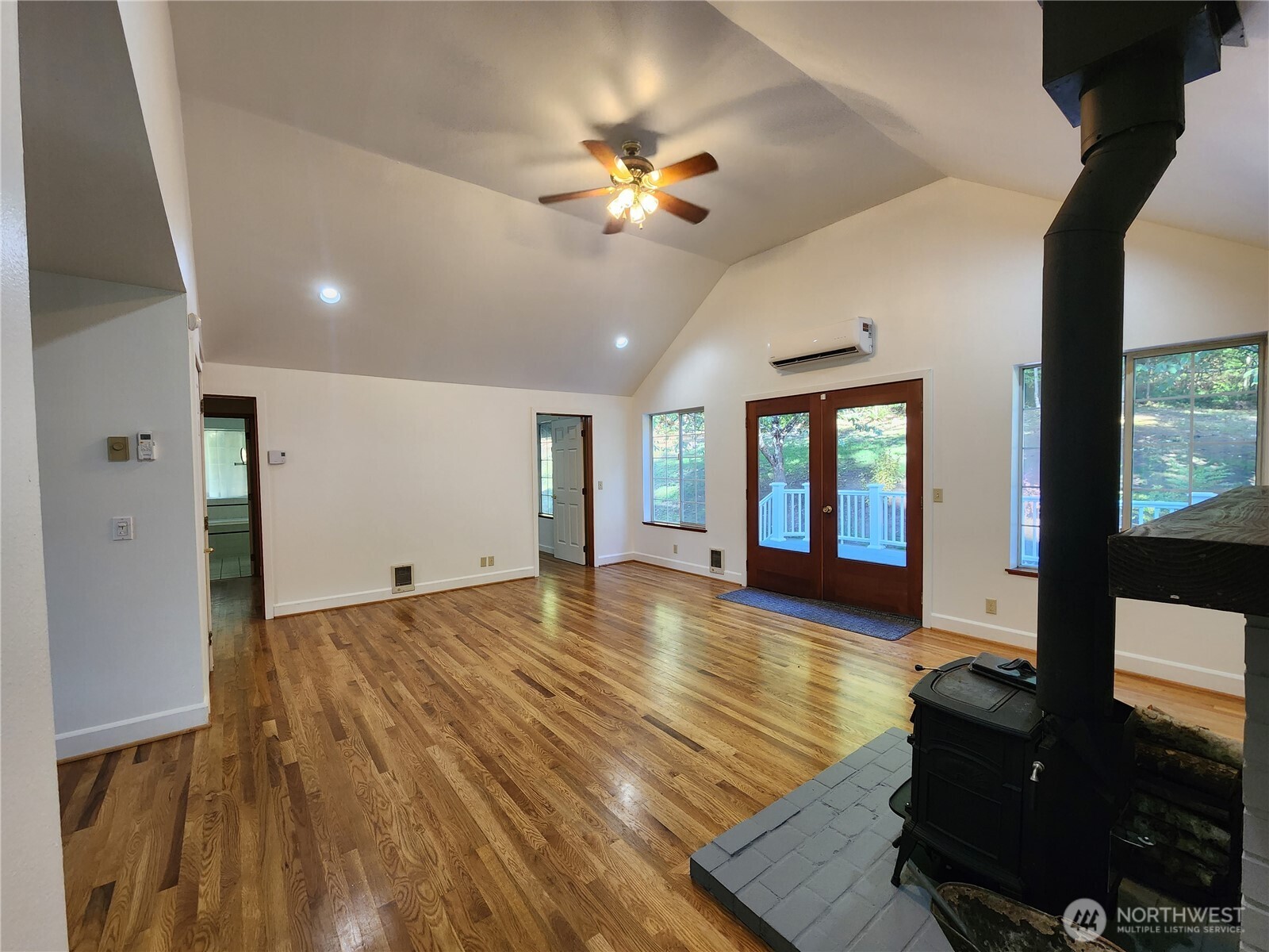 8542 Battle Point Drive Property Photo 4