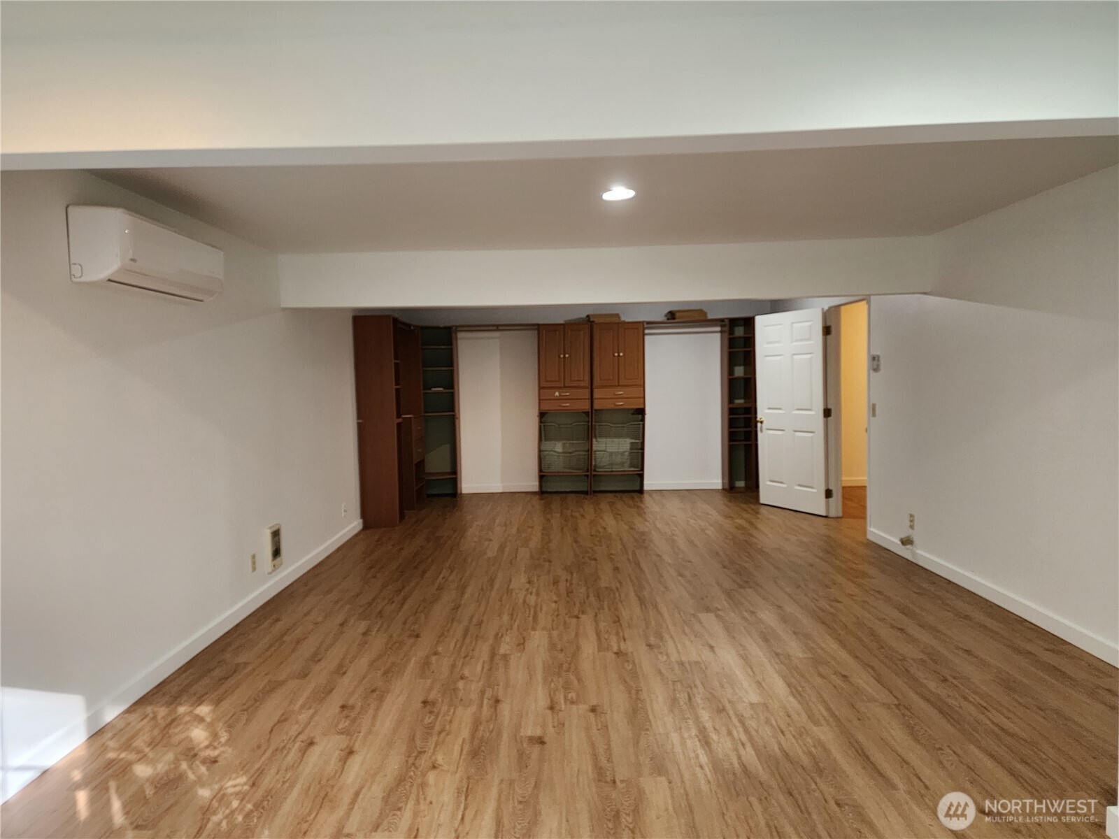 8542 Battle Point Drive Property Photo 13