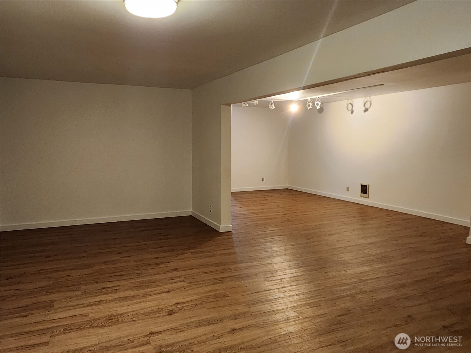 8542 Battle Point Drive Property Photo 14
