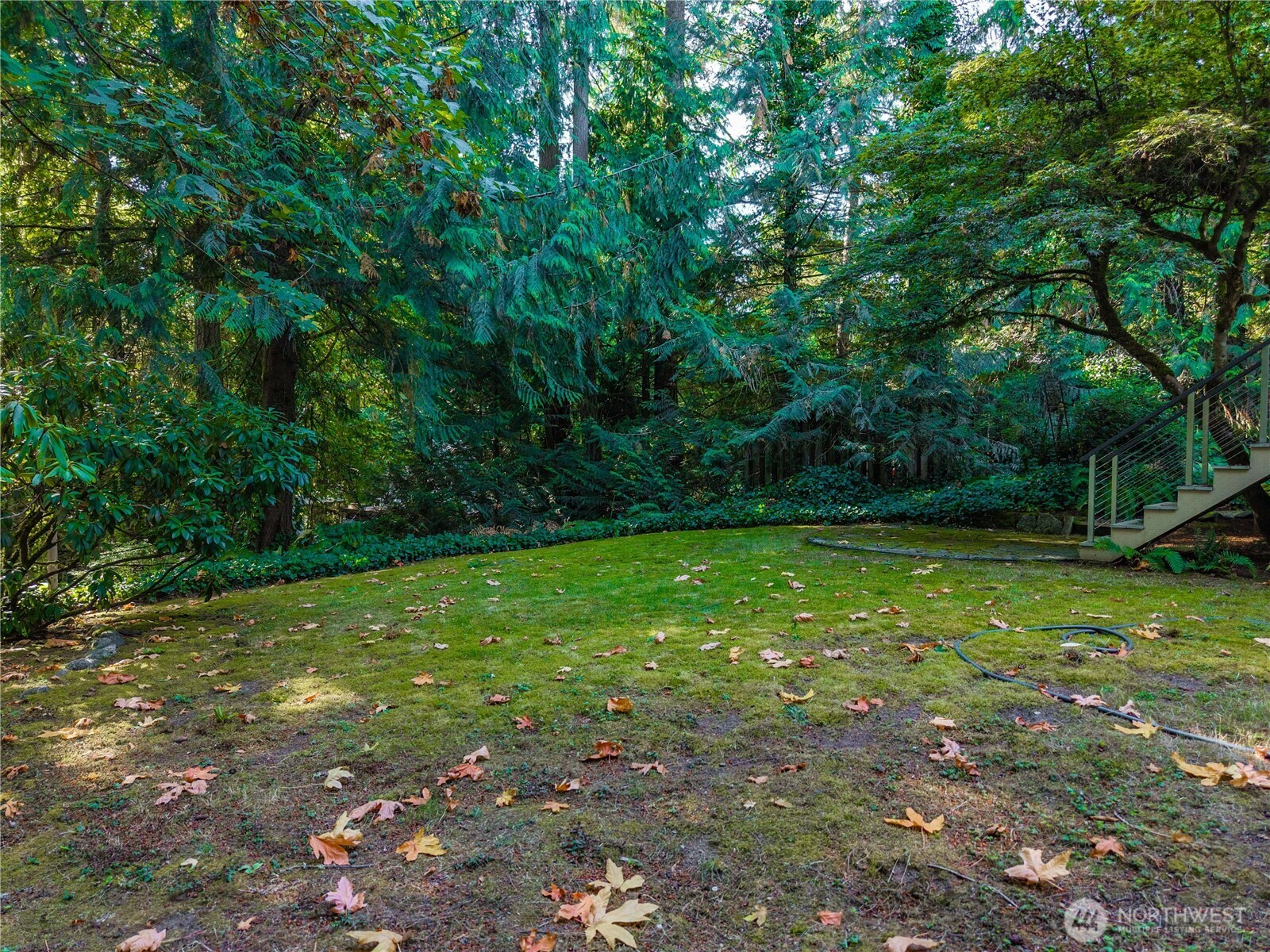 8051 Ne Paulanna Lane Property Photo 6