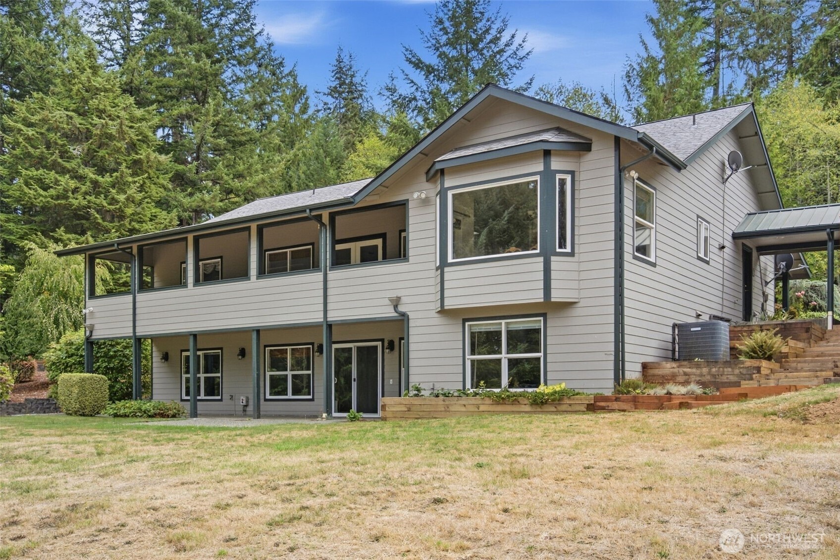 3546 Thorndyke Road Property Photo 2
