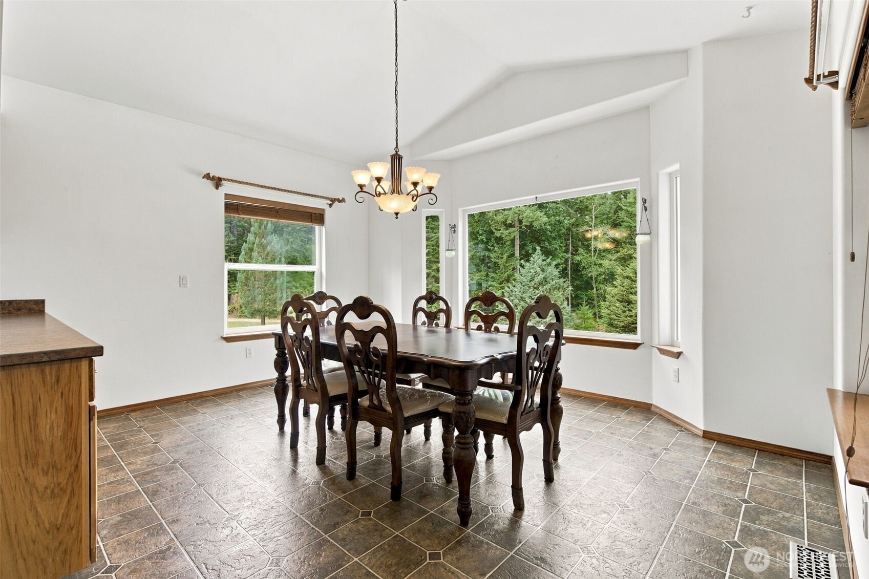 3546 Thorndyke Road Property Photo 14