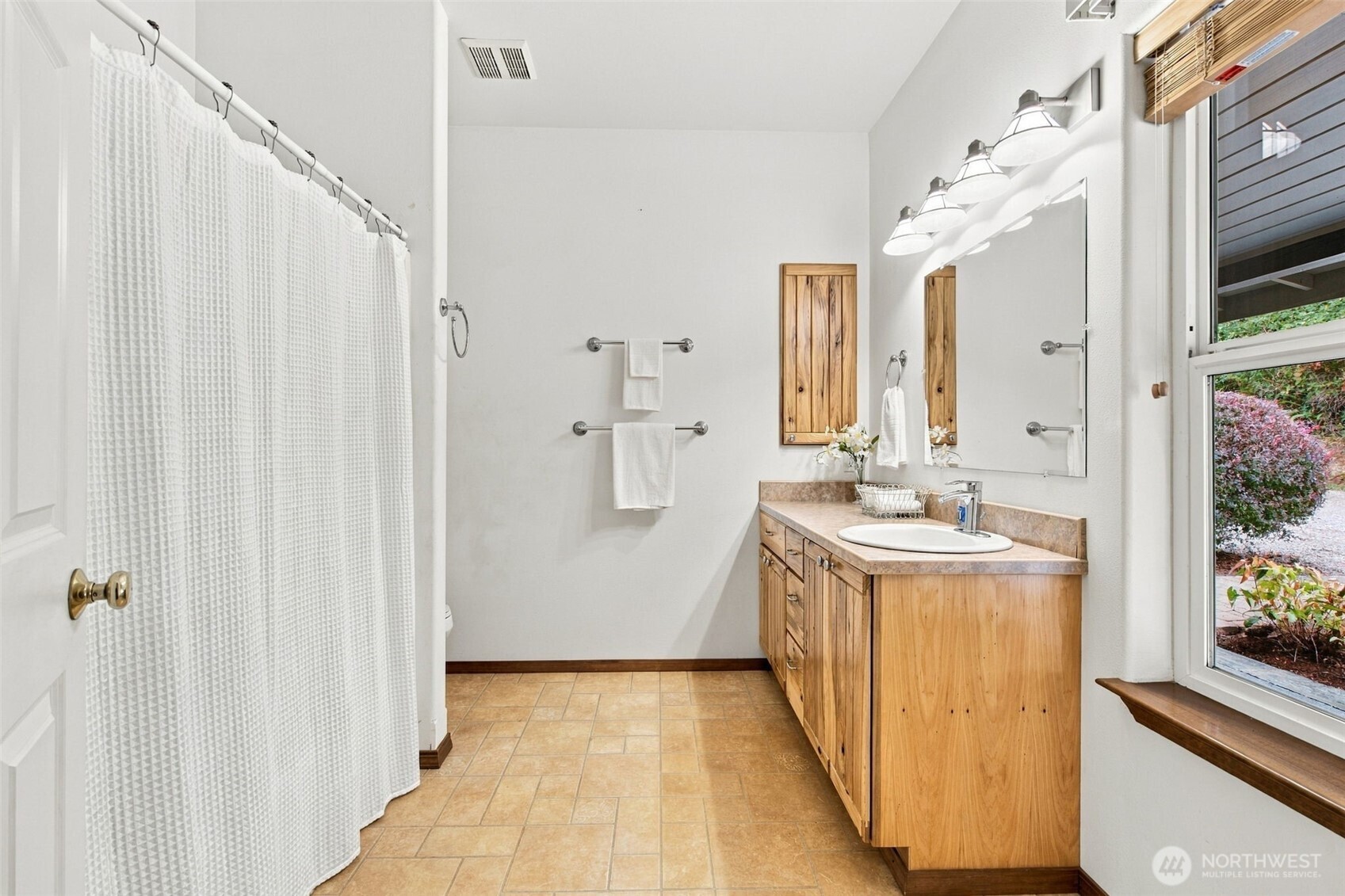 3546 Thorndyke Road Property Photo 15
