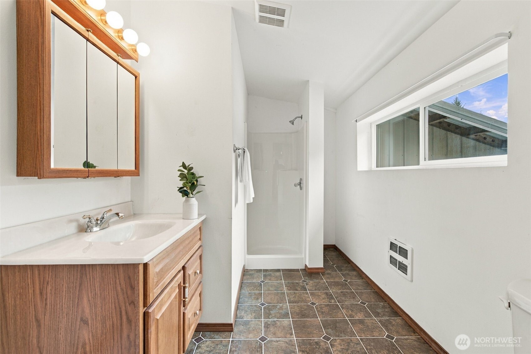 3546 Thorndyke Road Property Photo 33