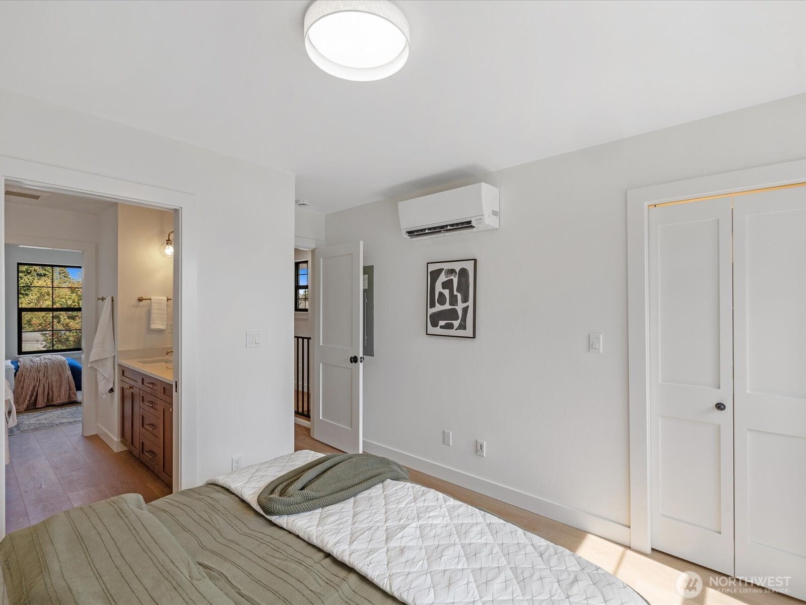 2817 25th Street B Property Photo 17