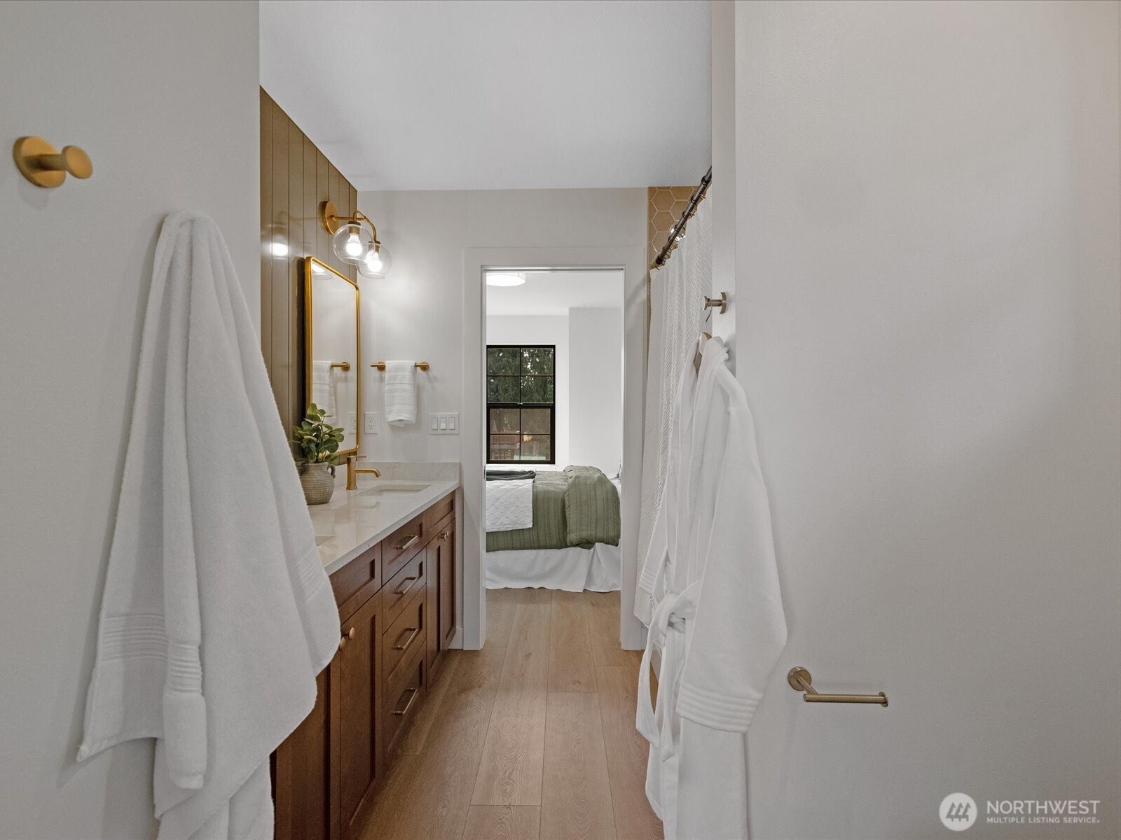 2817 25th Street B Property Photo 22