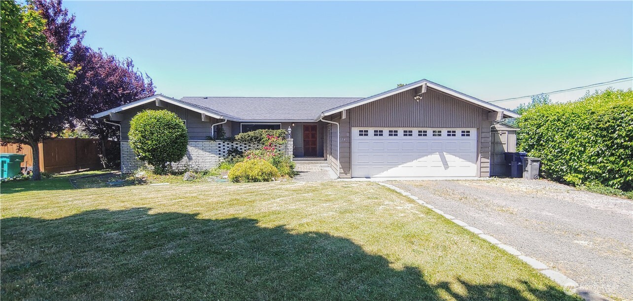 341 Mackenzie Drive Property Photo 1