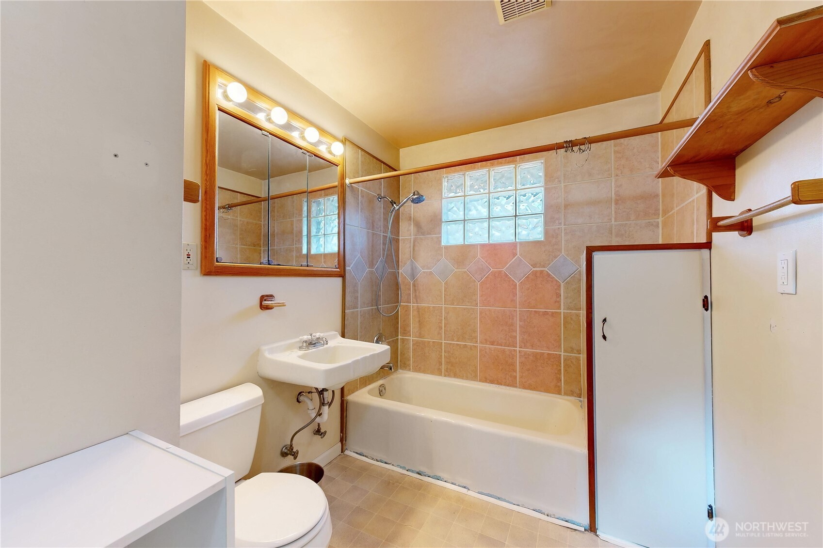 601 Se 6th Street Property Photo 15