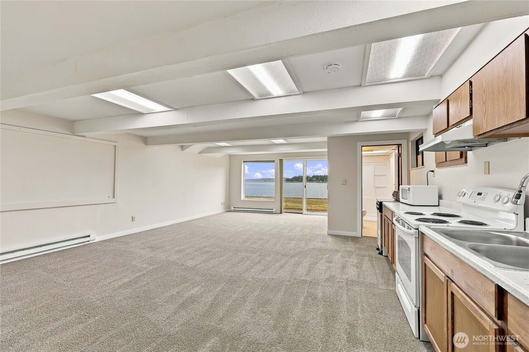 1536 Shorewood Drive Property Photo 28