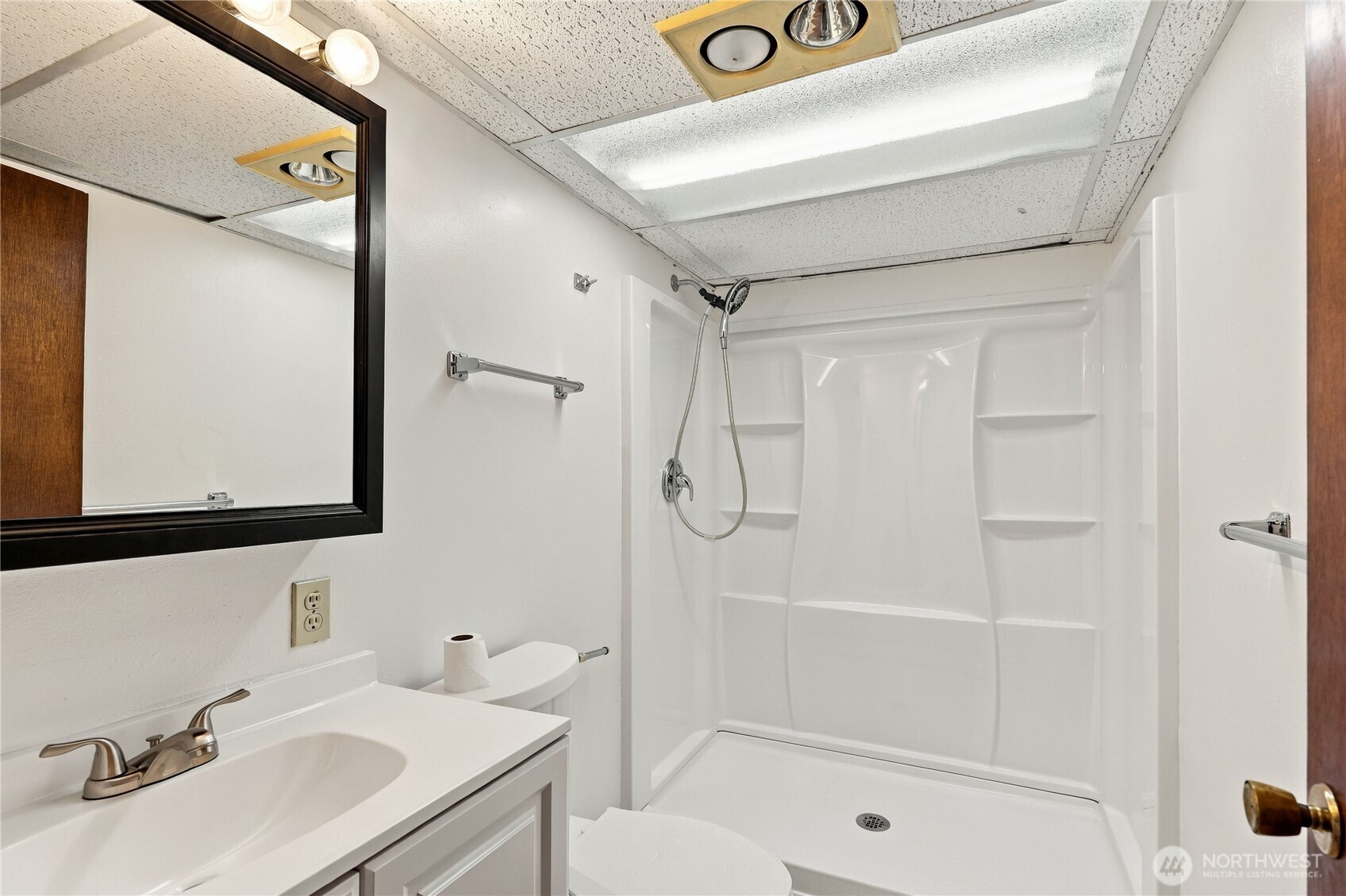 1536 Shorewood Drive Property Photo 31
