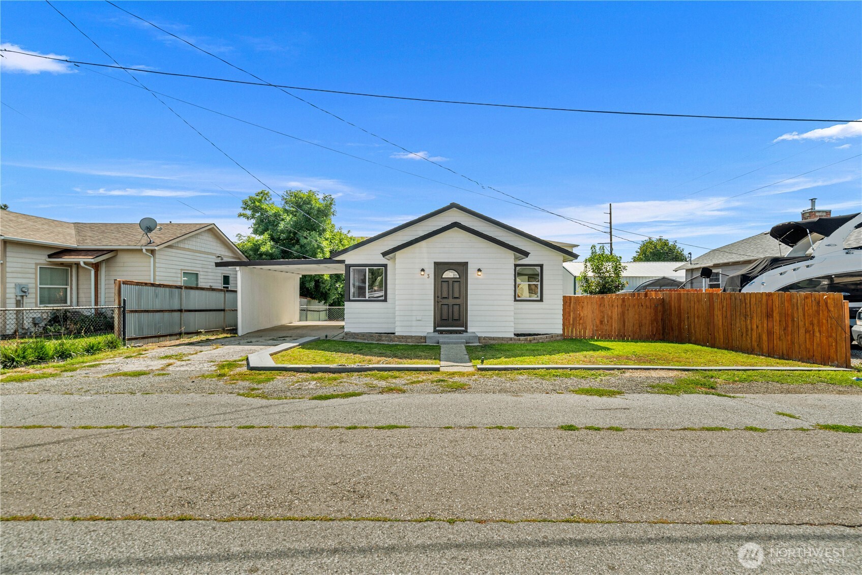 3 Island View Street Property Photo 4