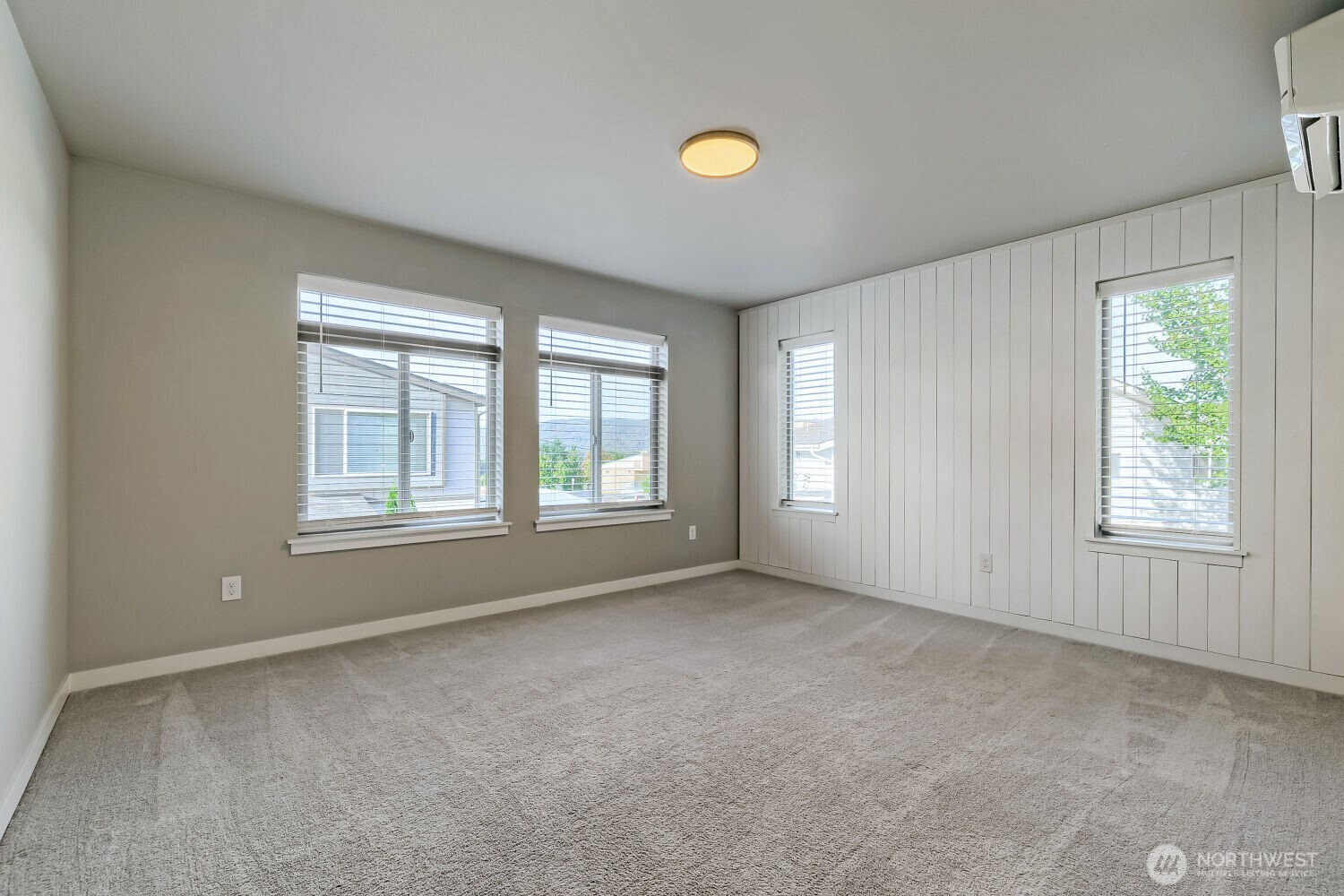 16310 1st Avenue Property Photo 26